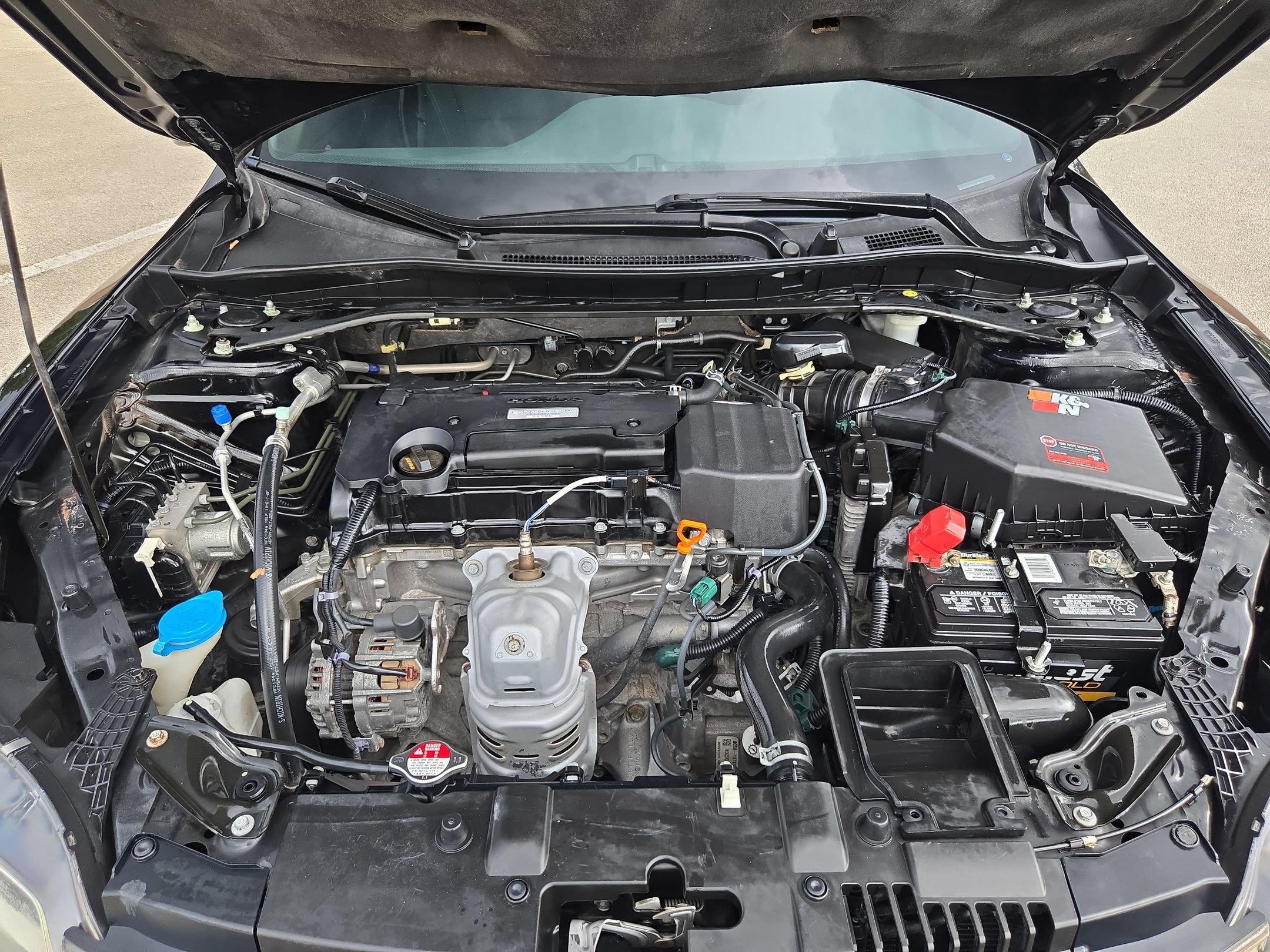 Used 2017 Honda Accord EX image 31