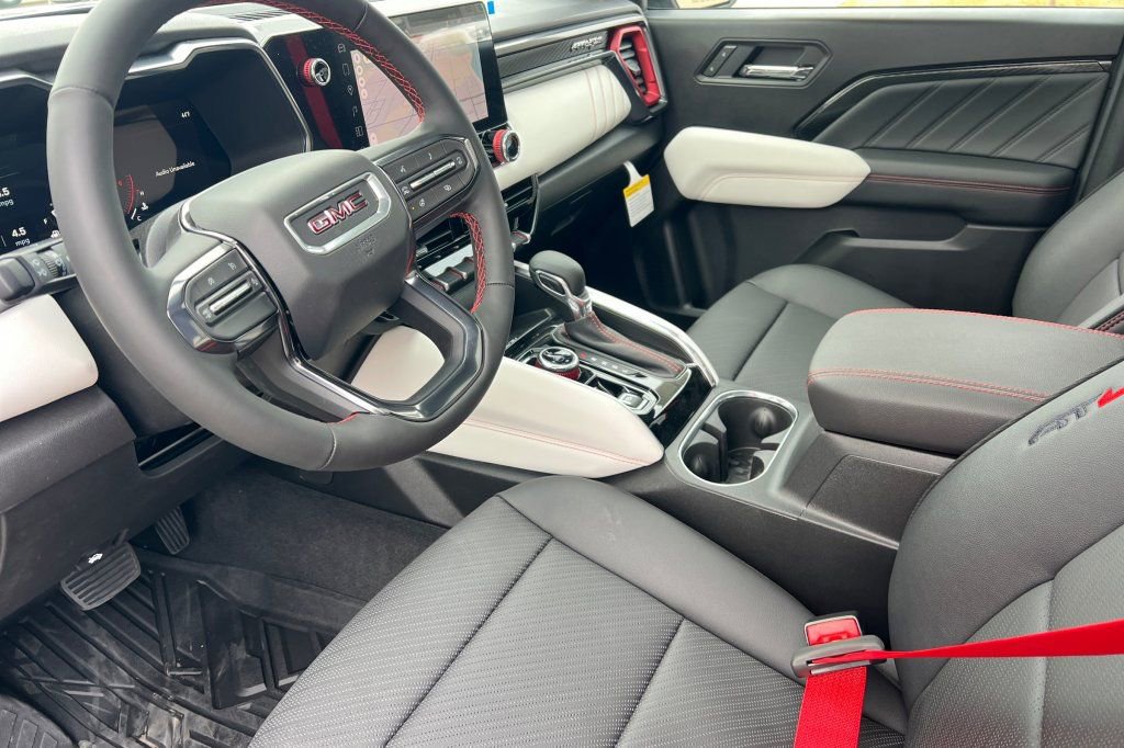 New 2026 GMC Canyon AT4X w/ AT4X AEV Edition AWD/4WD image 7