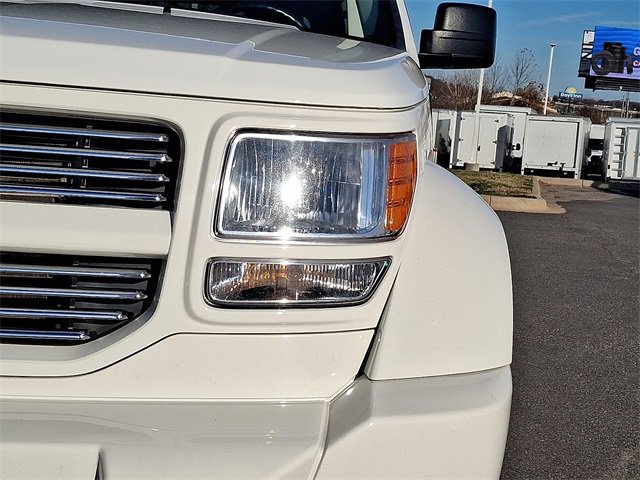 Used 2007 Dodge Nitro R/T image 9