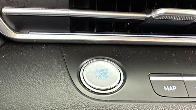 Used 2024 Hyundai Elantra Limited image 21