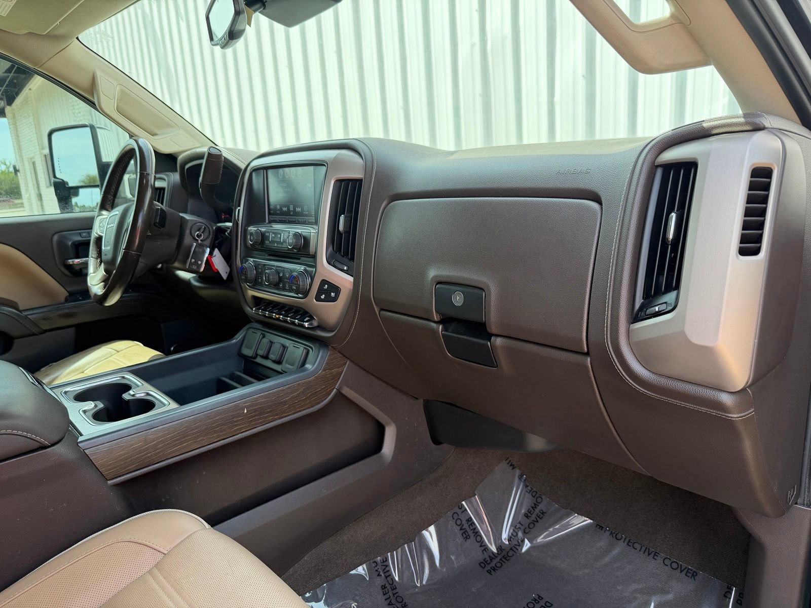 Used 2017 GMC Sierra 2500 Denali w/ Duramax Plus Package AWD/4WD image 17