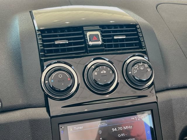 Used 2008 Saturn Sky Red Line RWD image 16
