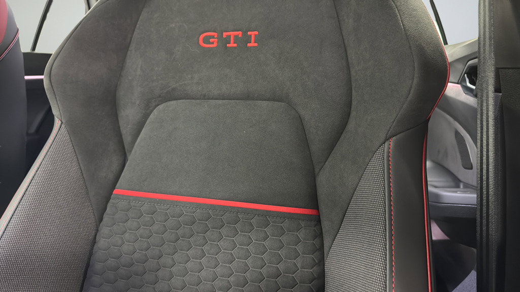 New 2026 Volkswagen GTI SE image 19