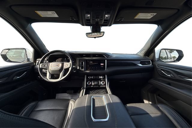 Used 2022 GMC Yukon Denali w/ Denali Reserve Package AWD/4WD image 22