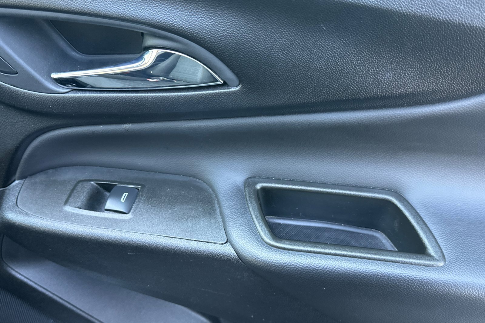 Used 2024 Chevrolet Equinox LT image 21