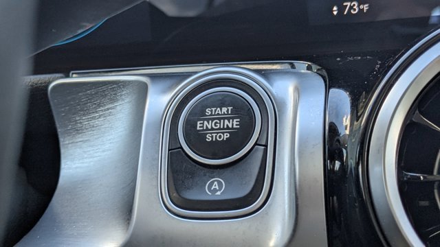 Used 2020 Mercedes-Benz GLB 250 4MATIC image 32