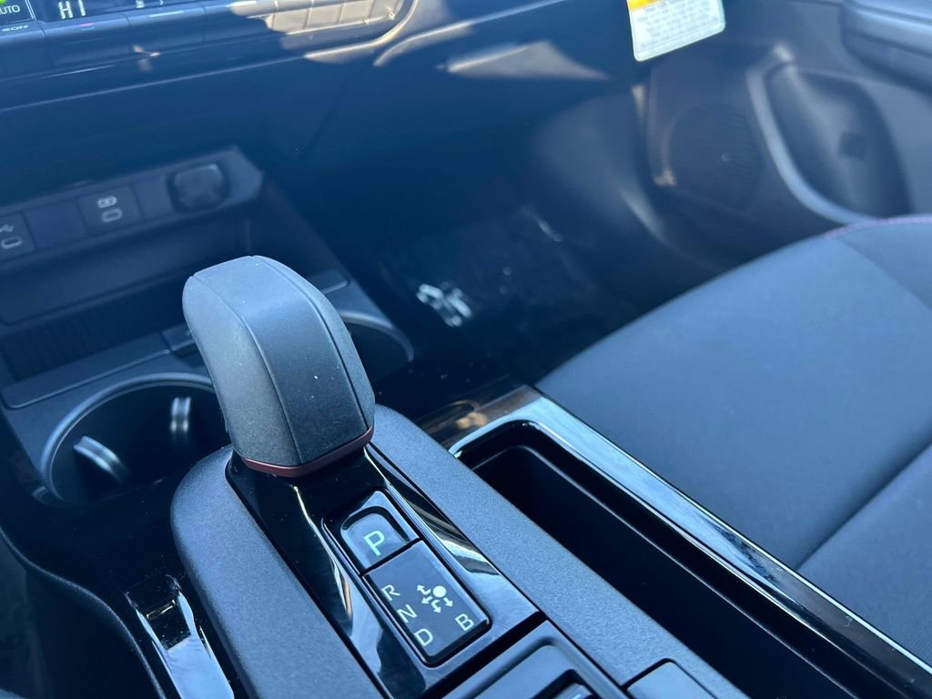 Used 2025 Toyota Prius Plug-In Hybrid image 30