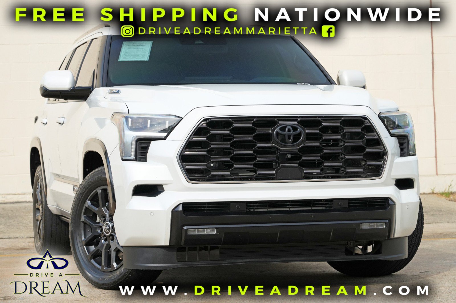 Used 2024 Toyota Sequoia Platinum AWD/4WD image 2