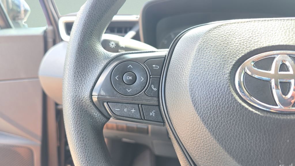 Used 2024 Toyota Corolla LE w/ LE Convenience Package image 25