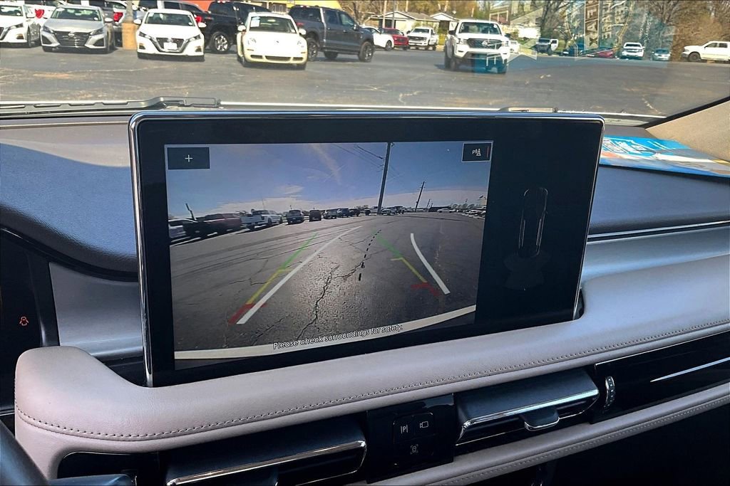 Used 2021 Lincoln Nautilus AWD w/ Equipment Group 101A image 16