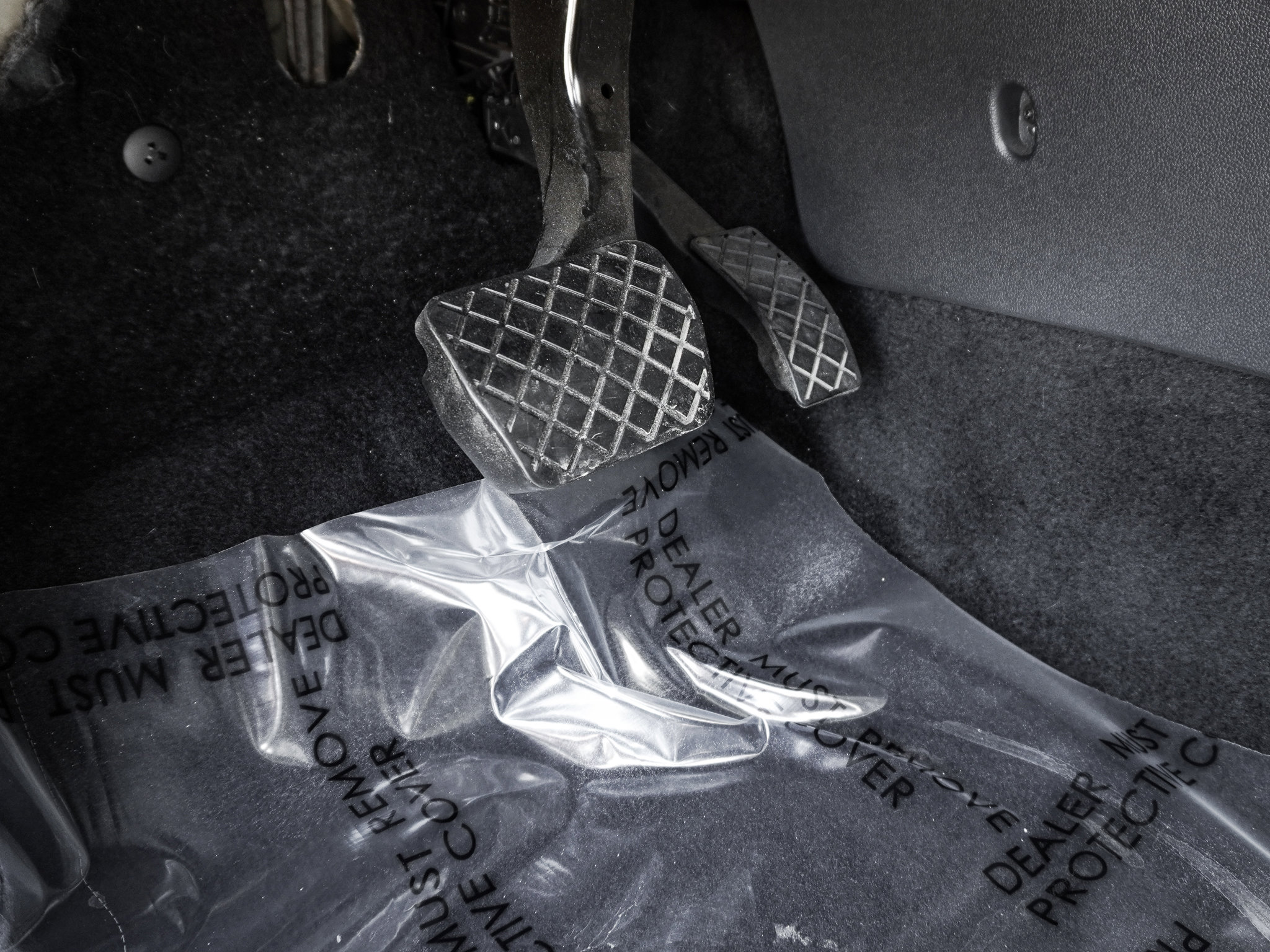 Used 2018 Volkswagen Tiguan SE image 17