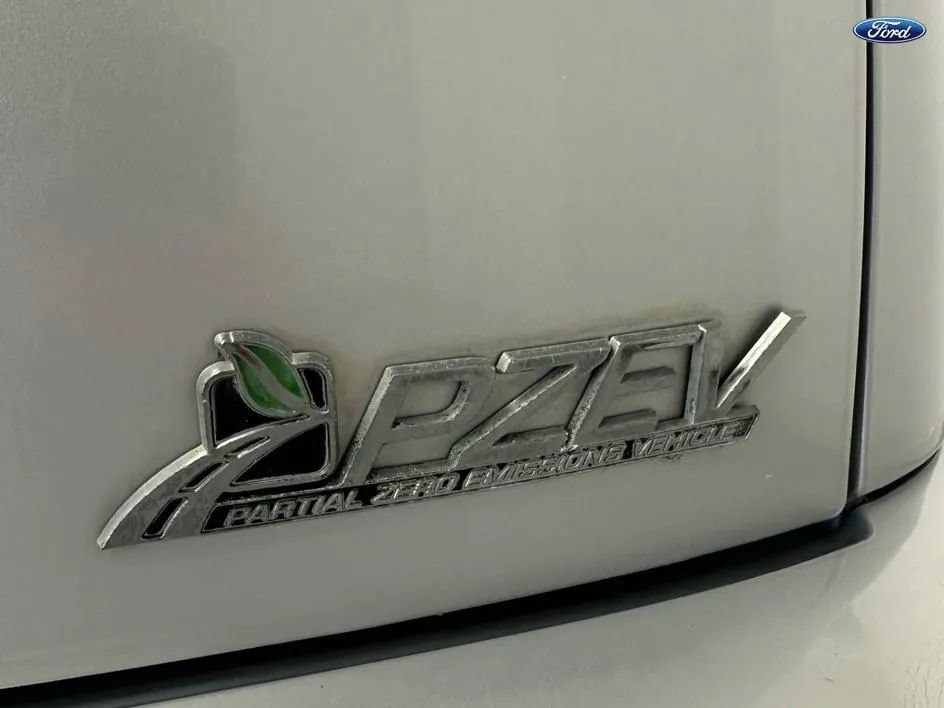 Used 2007 Ford Focus S FWD image 31