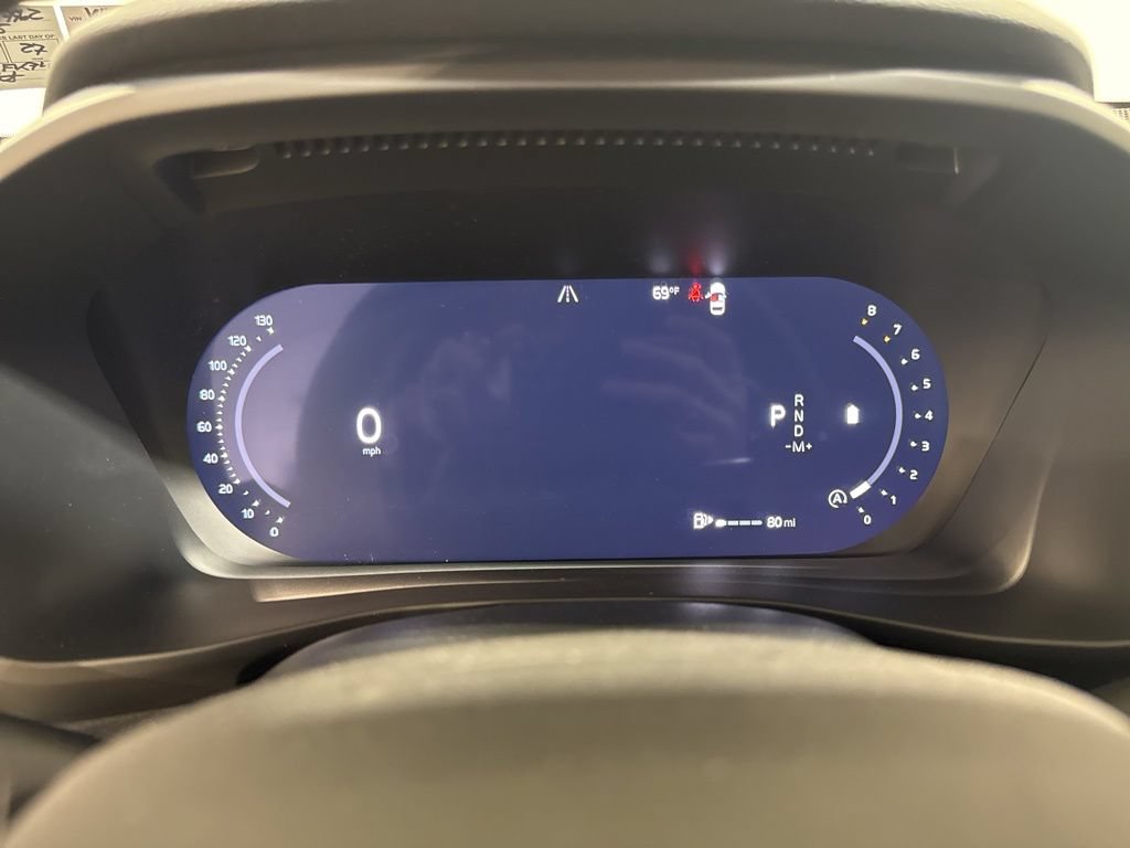 New 2026 Volvo XC40 B5 Ultra w/ Climate Package AWD/4WD image 12