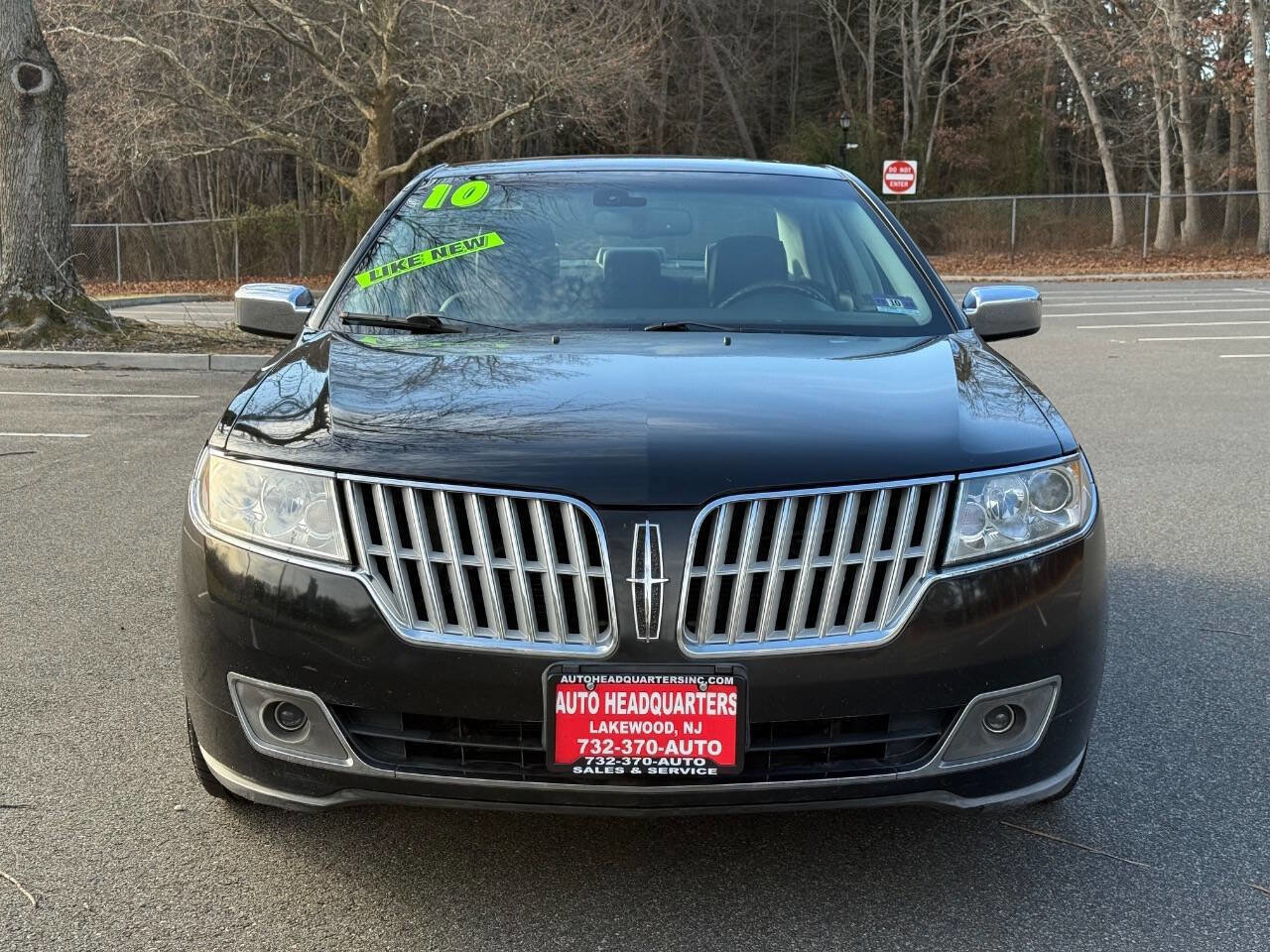 Used 2010 Lincoln MKZ AWD image 2