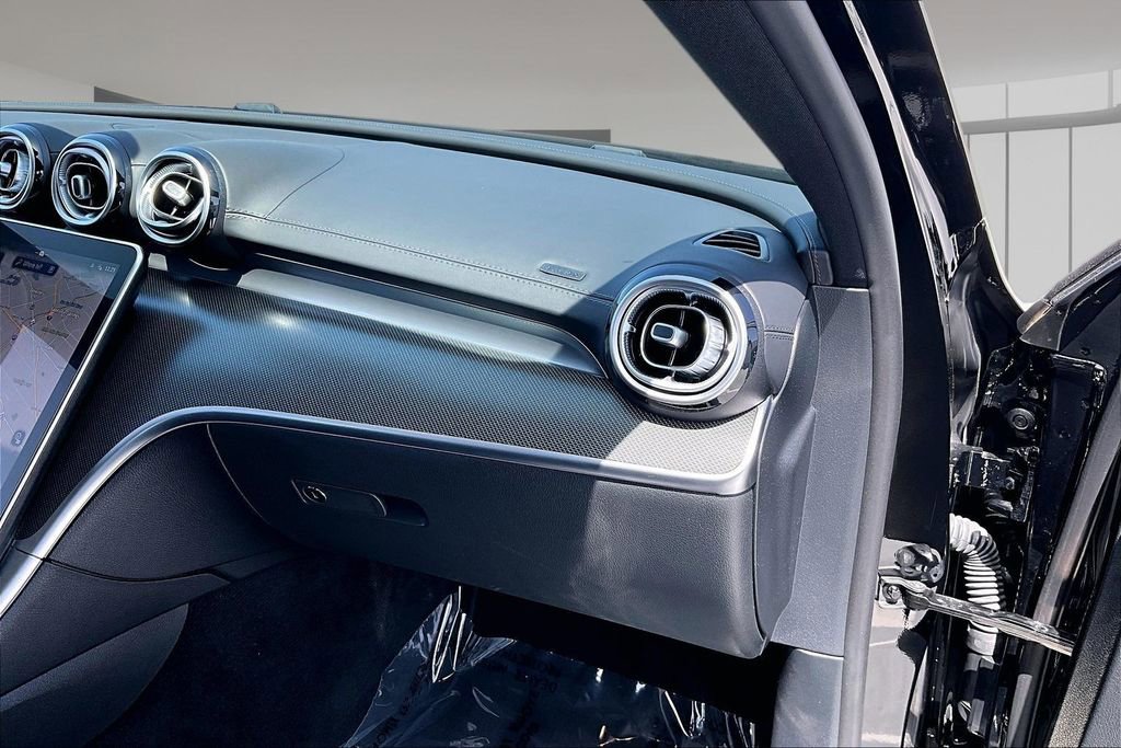 Used 2025 Mercedes-Benz C 300 Sedan image 24
