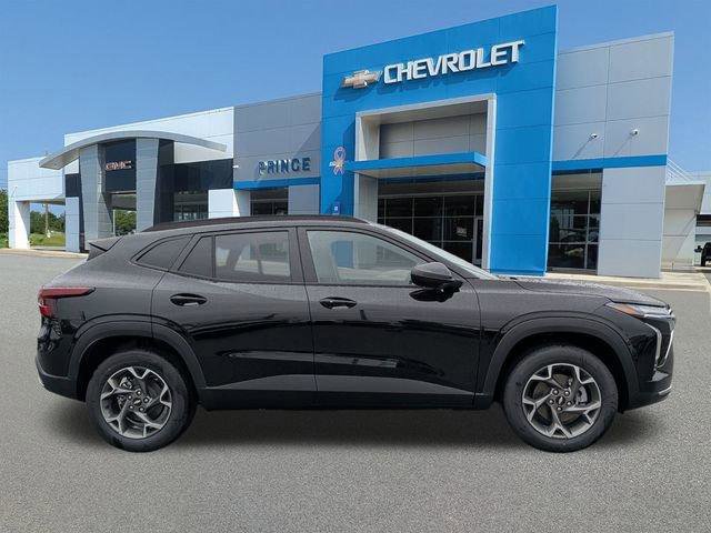 New 2026 Chevrolet Trax LT w/ Driver Confidence Package image 3