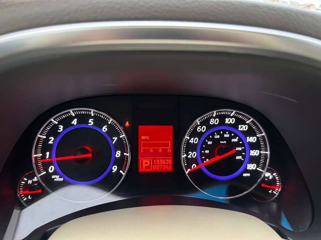 Used 2011 INFINITI FX35 2WD w/ Premium Pkg image 16