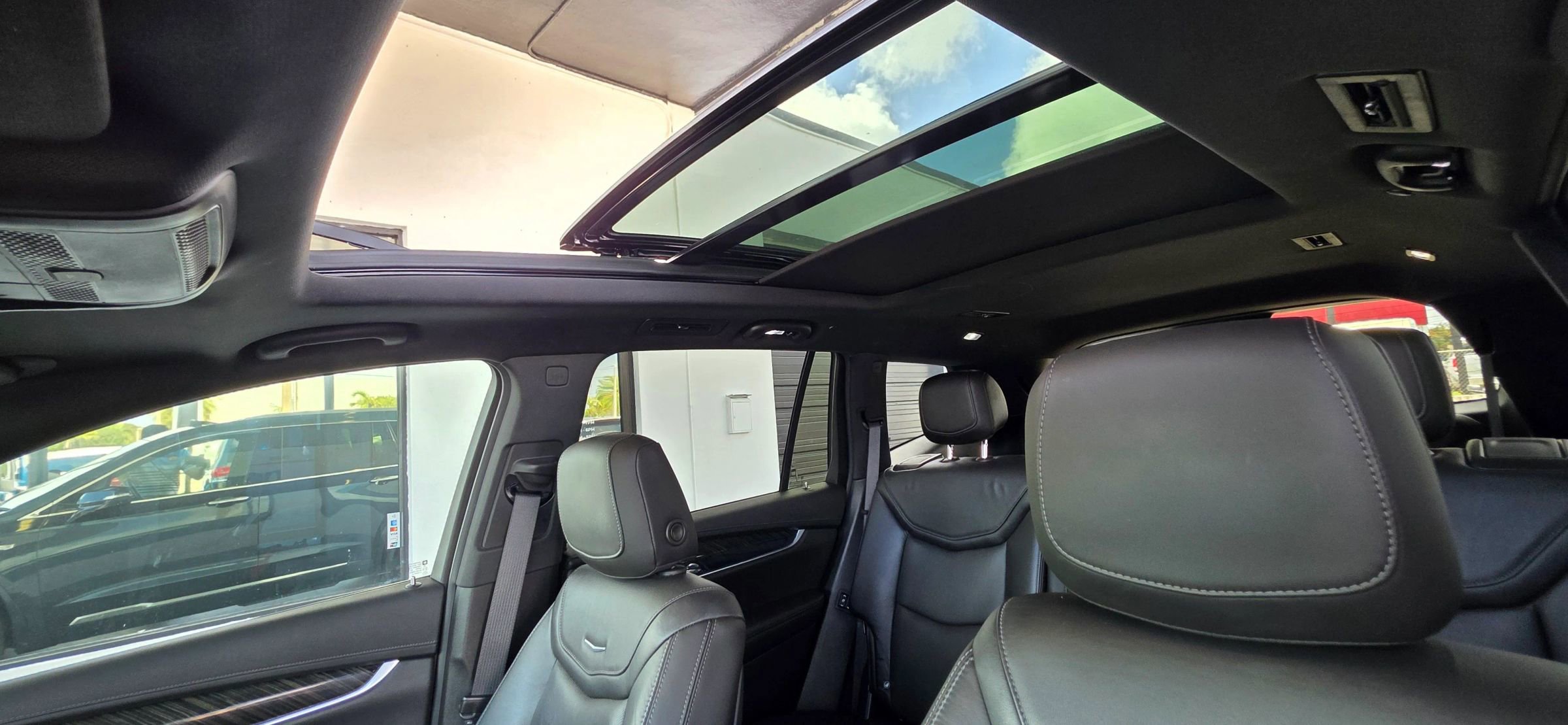 Used 2020 Cadillac XT6 Premium Luxury image 21