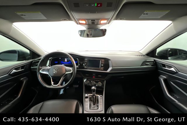 Used 2022 Volkswagen Jetta SE image 9