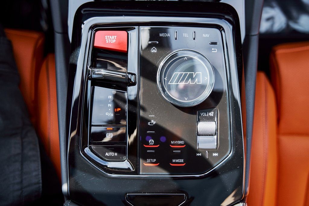 Used 2026 BMW M5 w/ Executive Package image 78