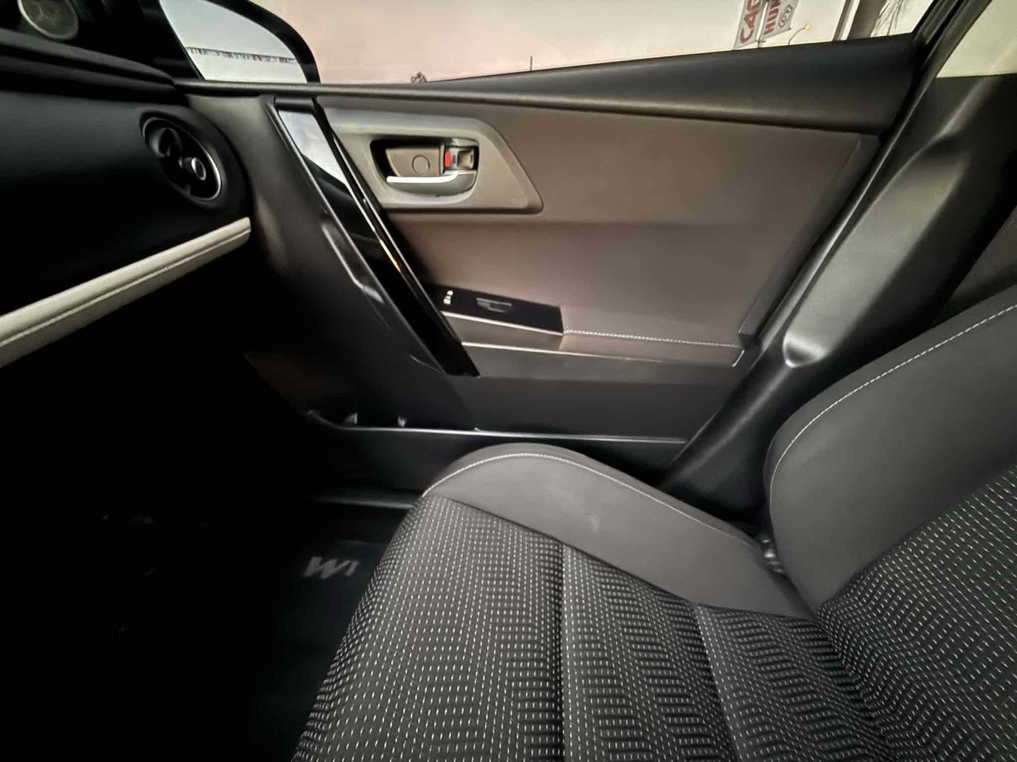 Used 2017 Toyota Corolla iM image 89