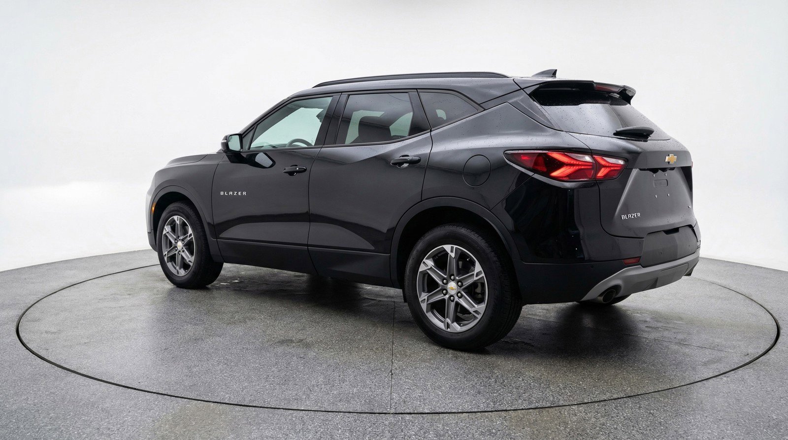 Used 2025 Chevrolet Blazer LT image 5