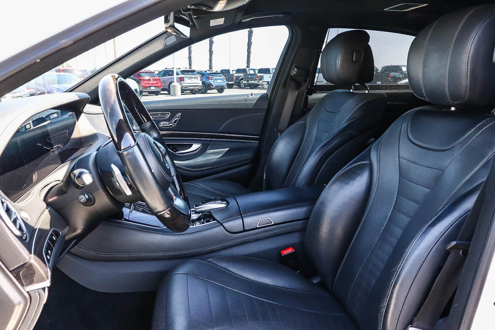 Used 2019 Mercedes-Benz S 560 Sedan image 33