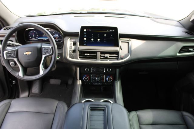 Used 2022 Chevrolet Tahoe LT w/ Luxury Package RWD image 18