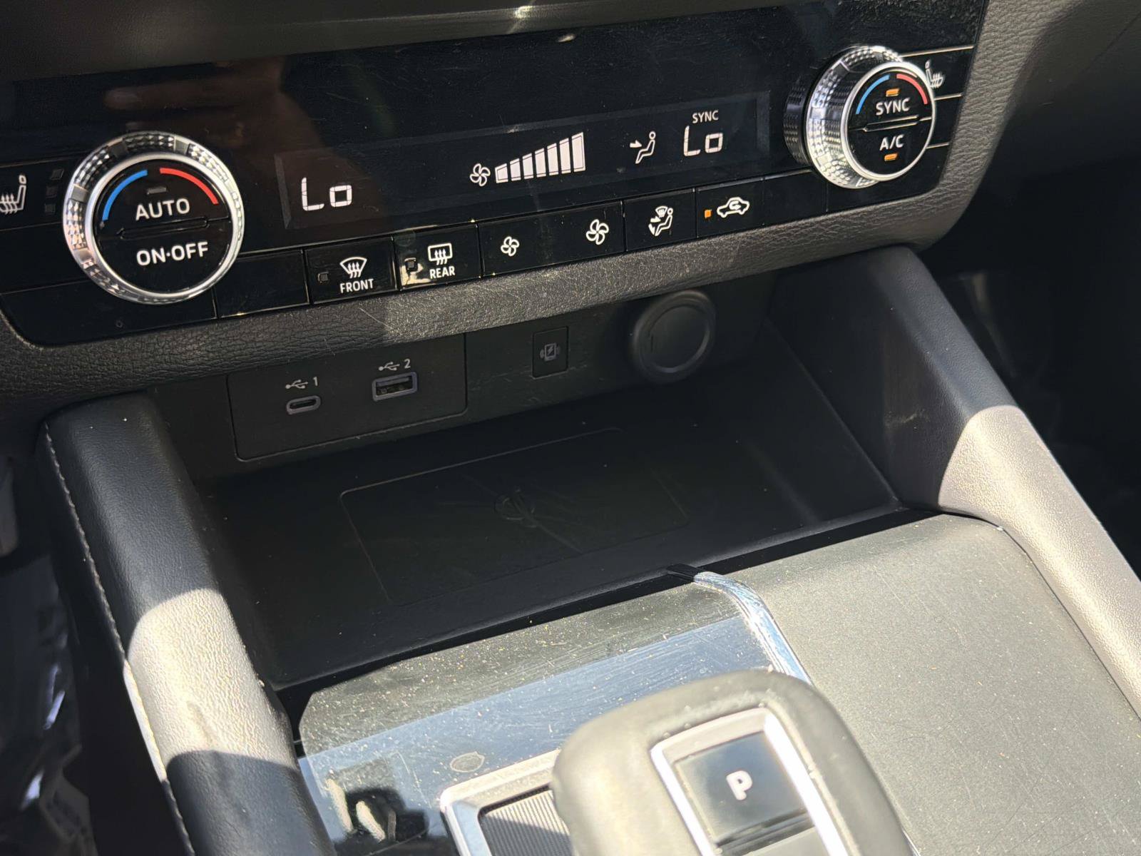 Used 2024 Mitsubishi Outlander FWD image 23