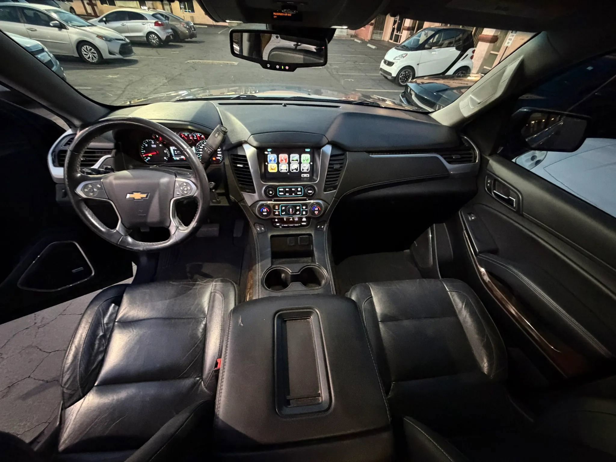 Used 2020 Chevrolet Suburban LT RWD image 15