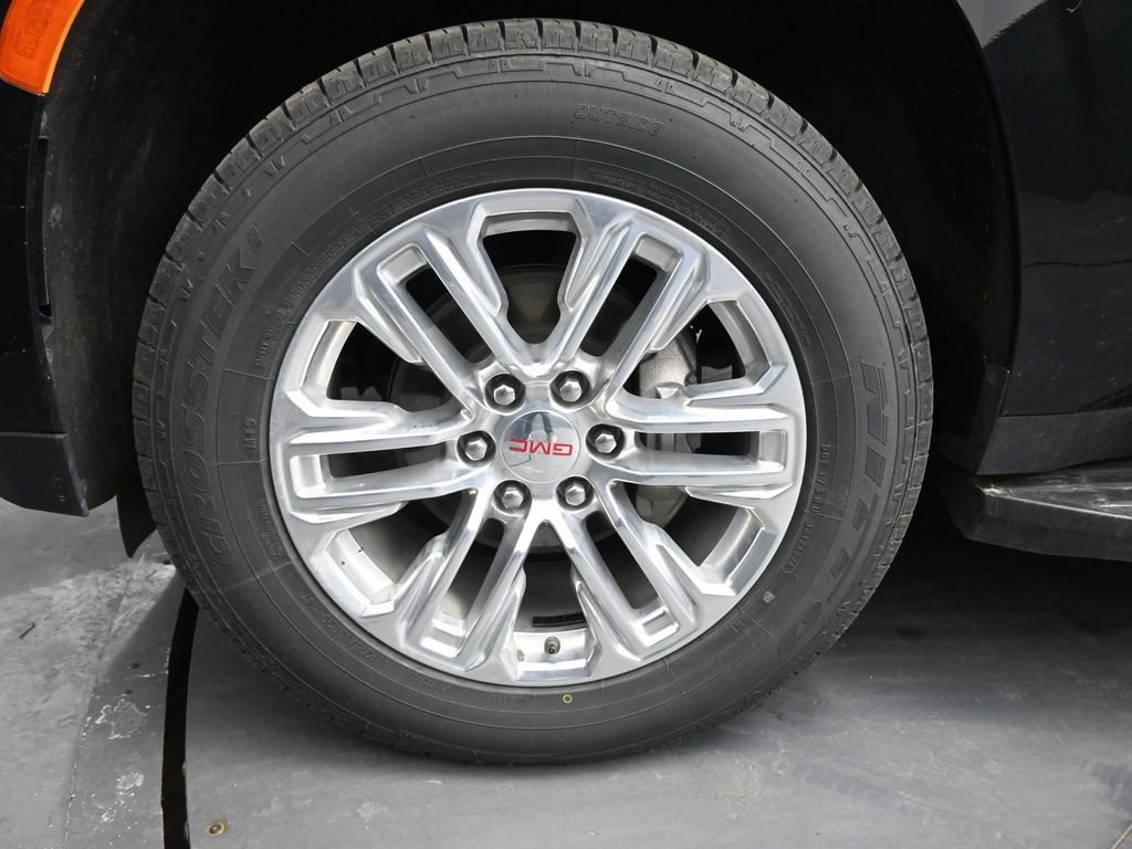 Used 2024 GMC Yukon XL SLT image 15