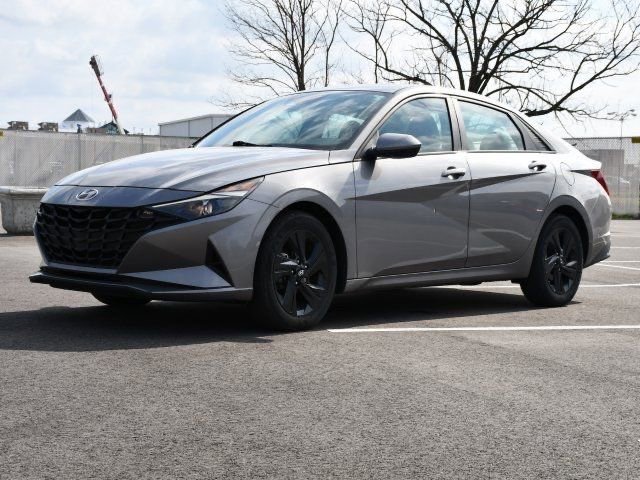 Used 2022 Hyundai Elantra SEL w/ Preferred Accessory Package FWD image 20