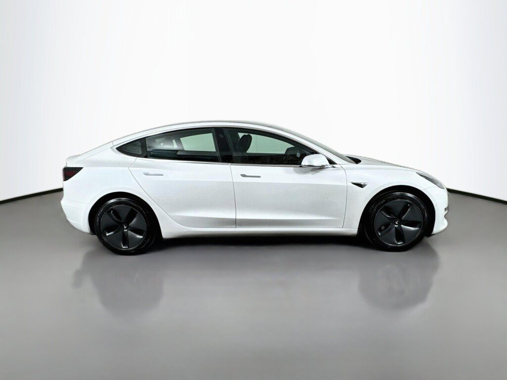 Used 2020 Tesla Model 3 Standard Range Plus RWD image 6