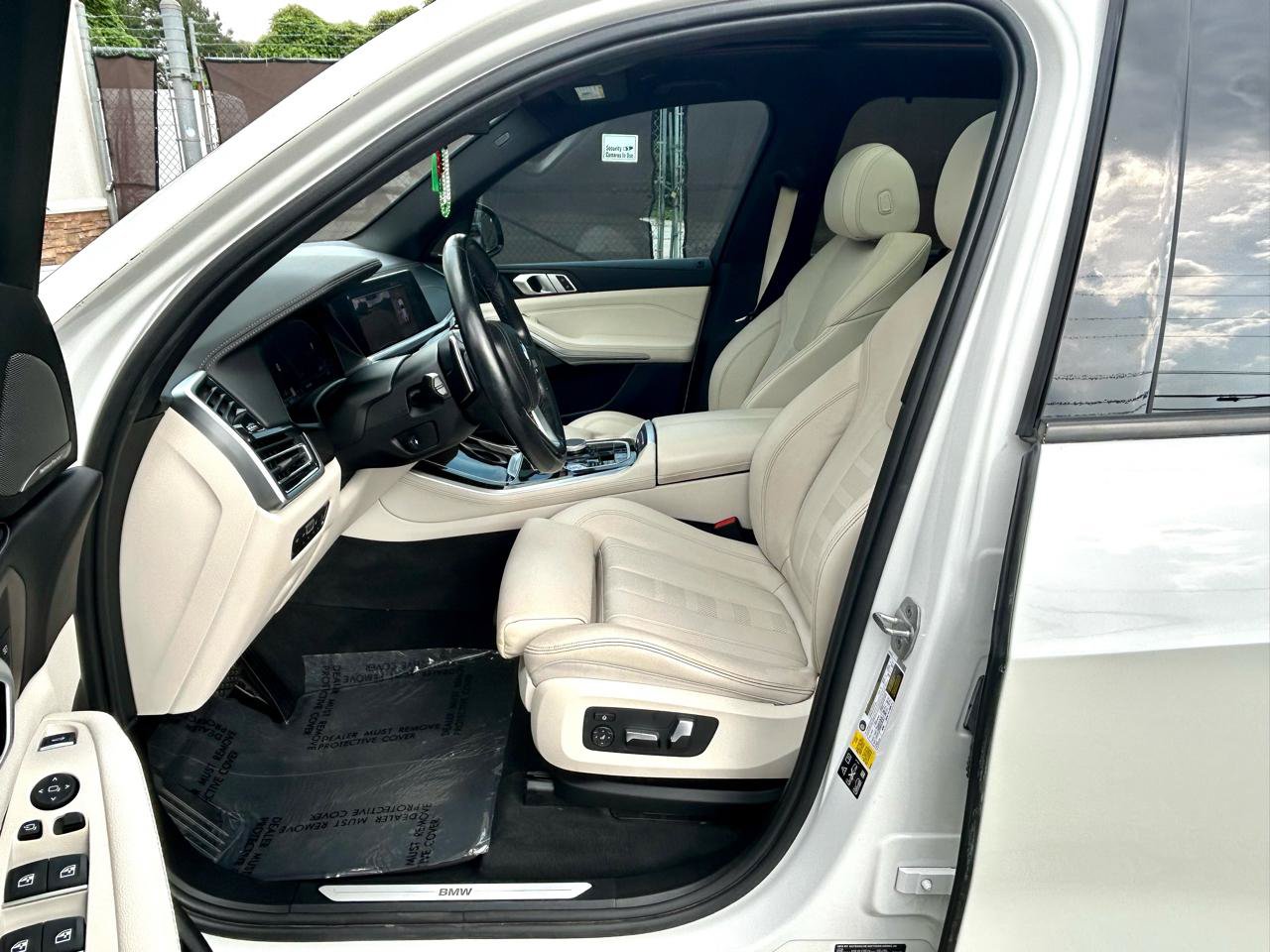 Used 2019 BMW X5 xDrive40i w/ Premium Package 2 AWD/4WD image 9