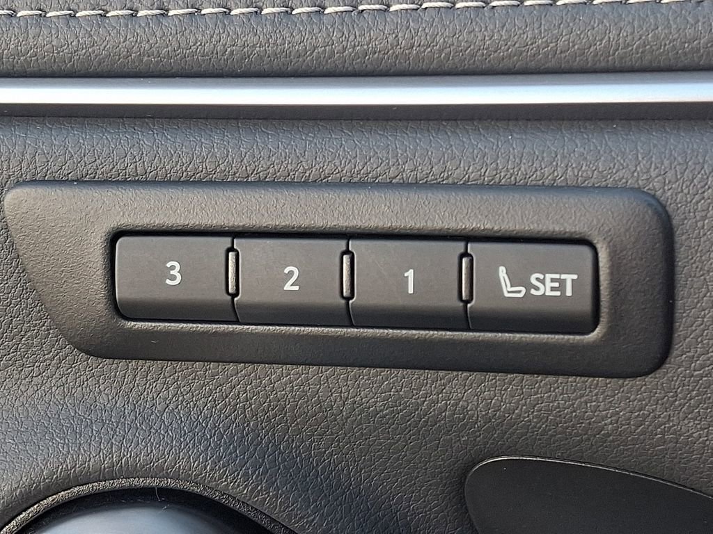 Used 2024 Lexus ES 350 F Sport w/ Technology Package FWD image 26