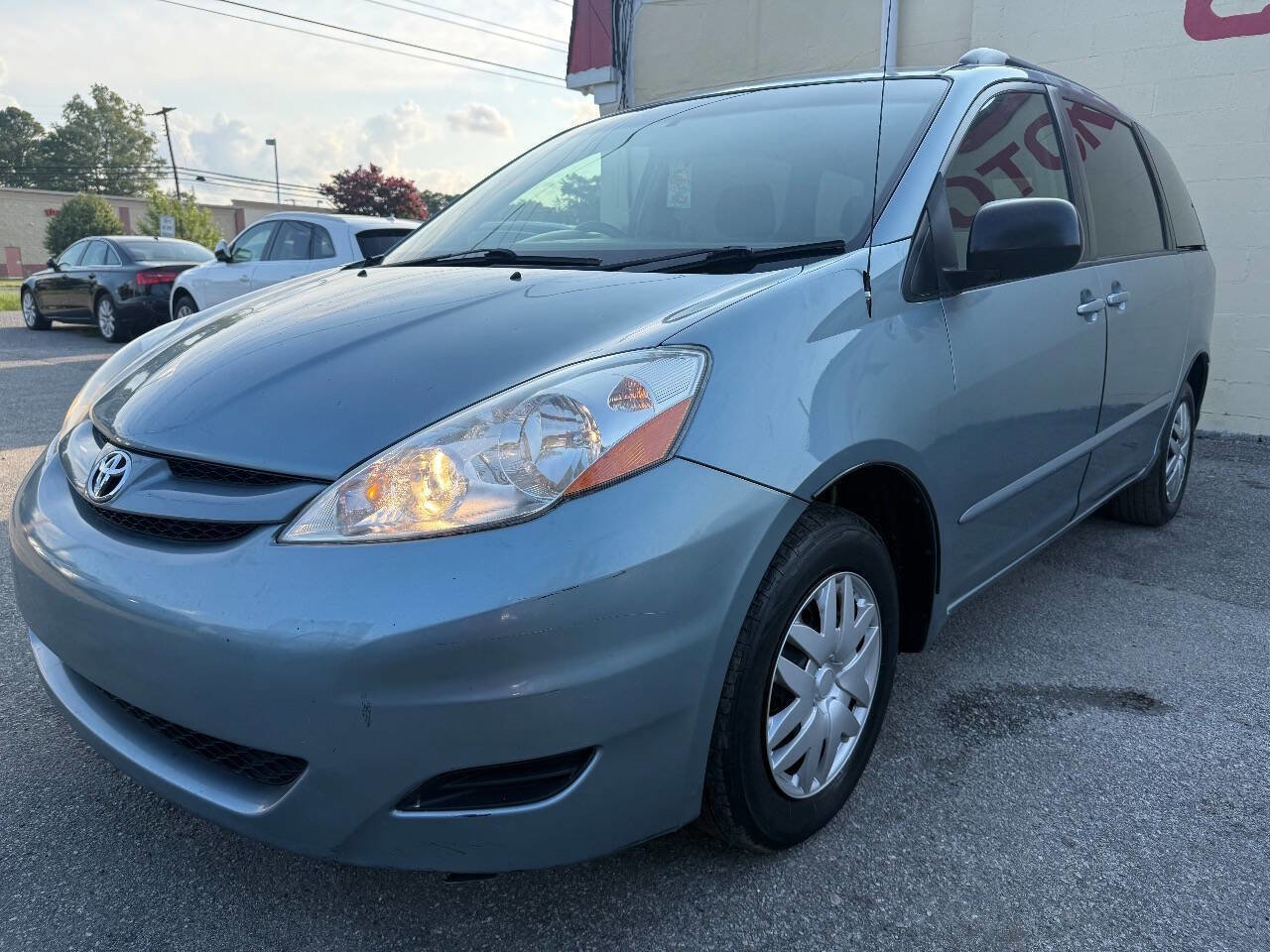 Used 2009 Toyota Sienna CE
