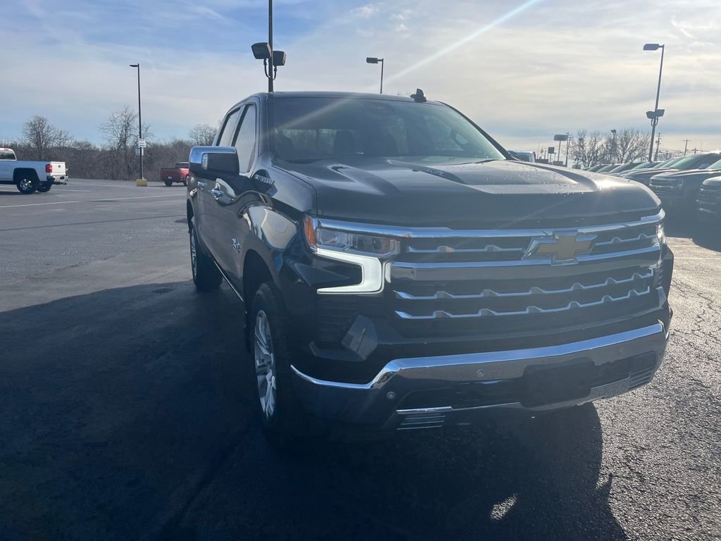 Used 2024 Chevrolet Silverado 1500 LTZ w/ LTZ Convenience Package II image 7