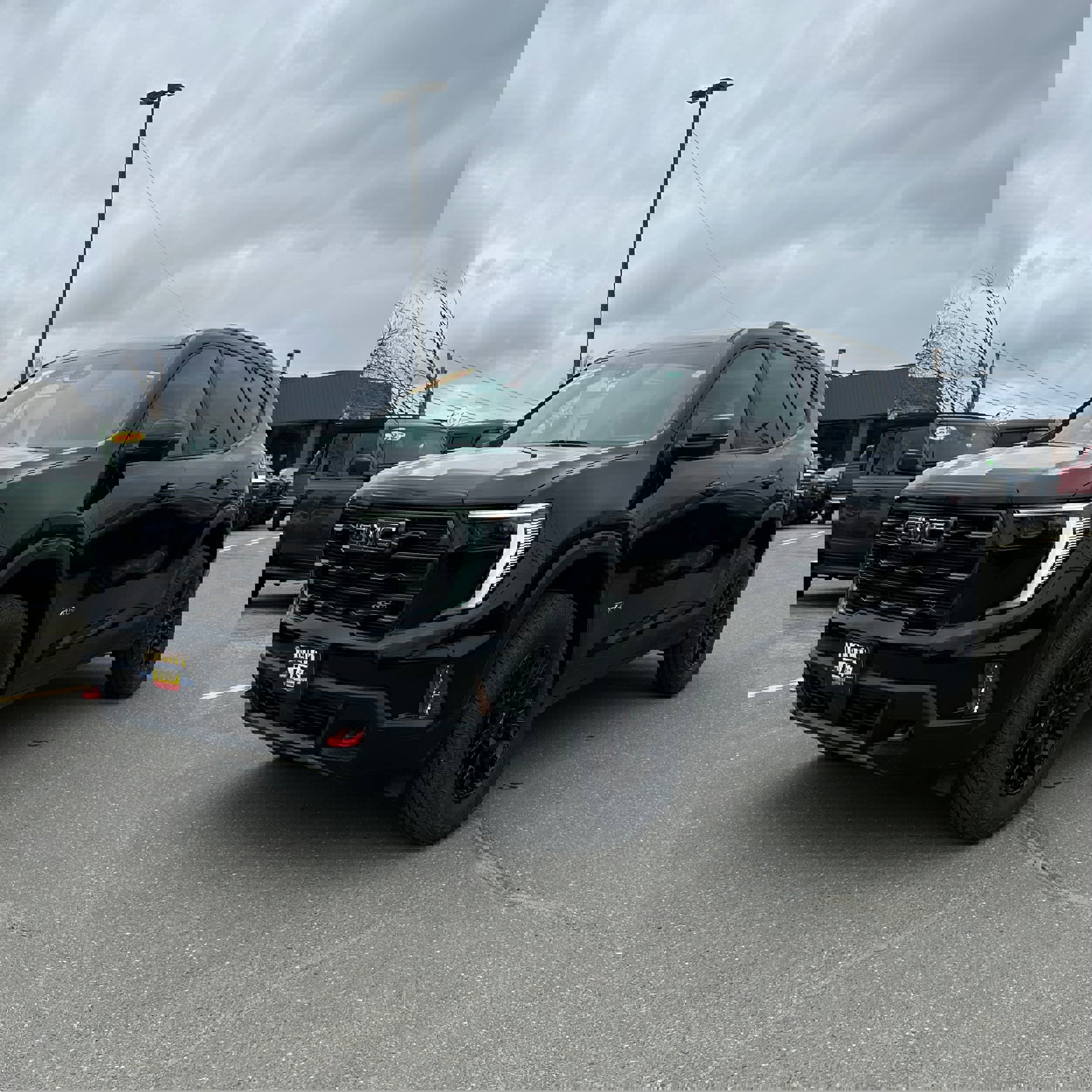 Used 2024 GMC Acadia AT4 w/ Luxury Package image 7