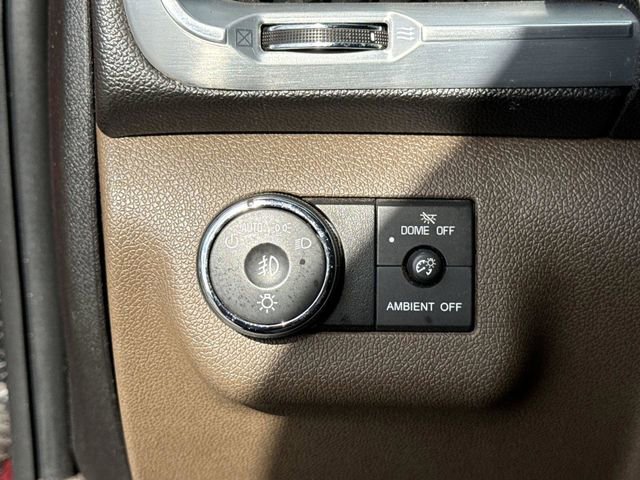 Used 2015 GMC Acadia SLT image 37