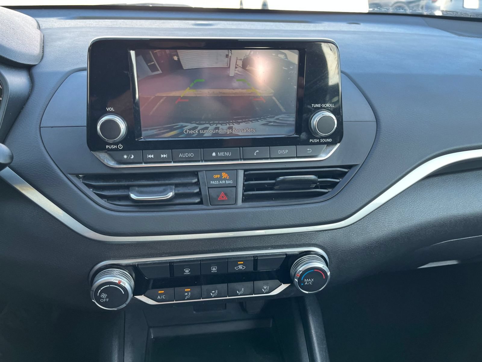 Used 2023 Nissan Altima 2.5 S FWD image 14