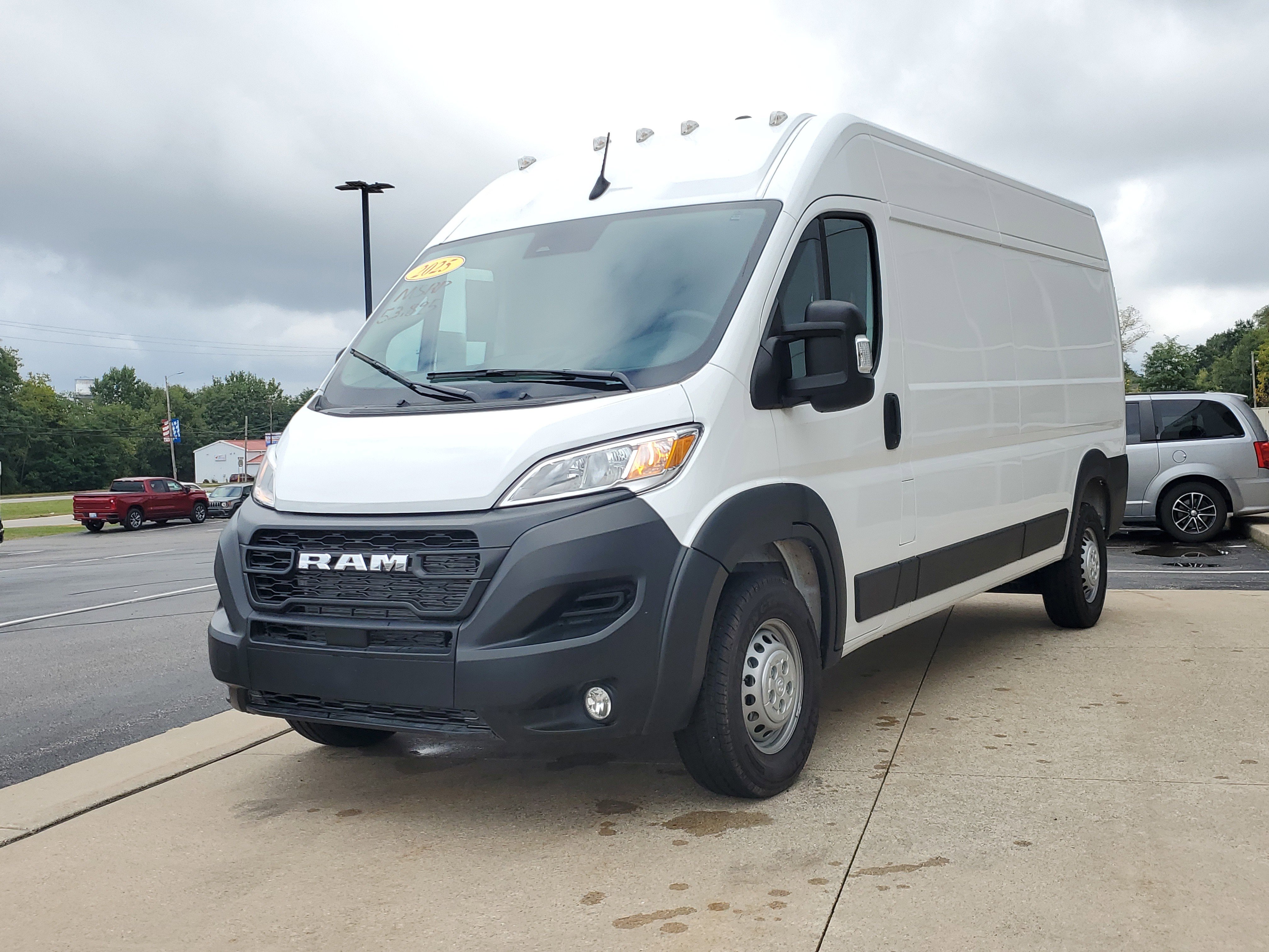 Used 2025 RAM ProMaster 2500 w/ Convenience Group image 2