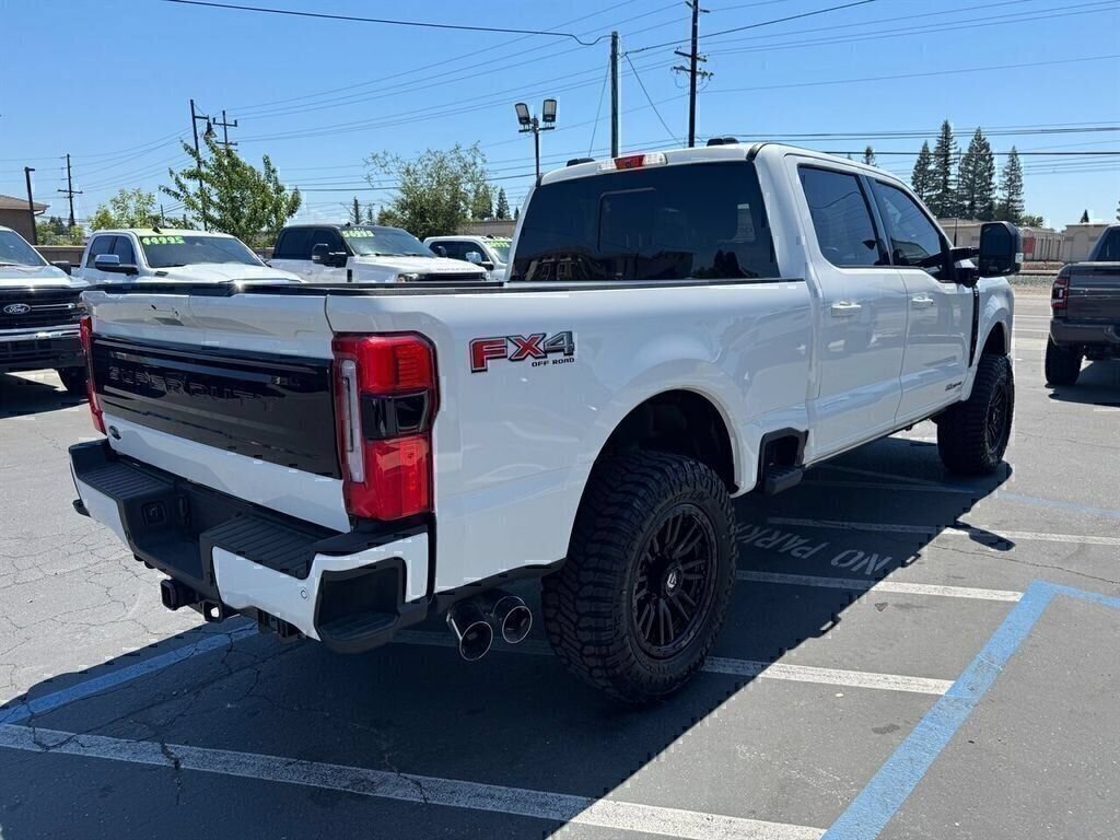 Used 2026 Ford F250 Platinum w/ FX4 Off-Road Package AWD/4WD image 4