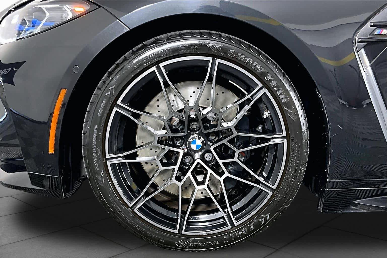 Used 2021 BMW M4 Coupe w/ Executive Package RWD image 10
