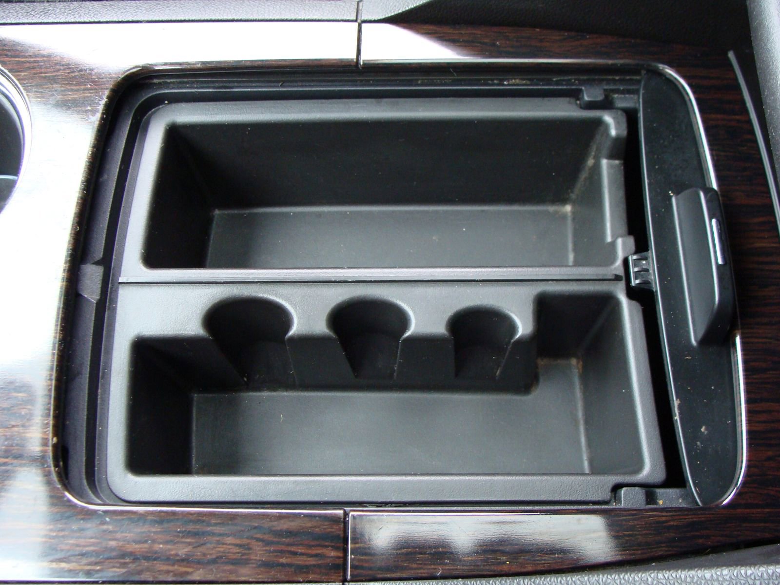 Used 2017 Chevrolet Traverse LT w/ Style and Technology Package image 25