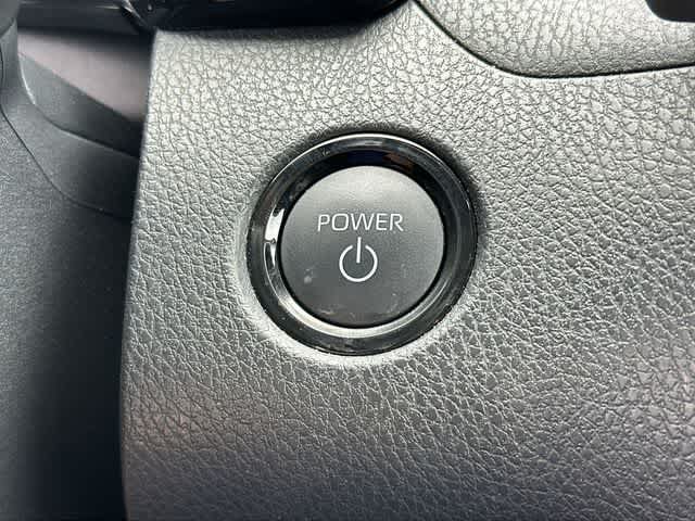Used 2025 Toyota Camry LE FWD image 10
