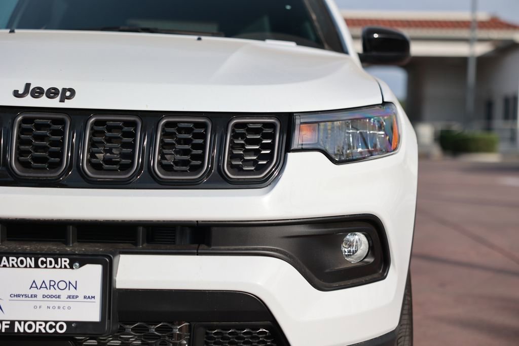 New 2026 Jeep Compass Latitude image 5
