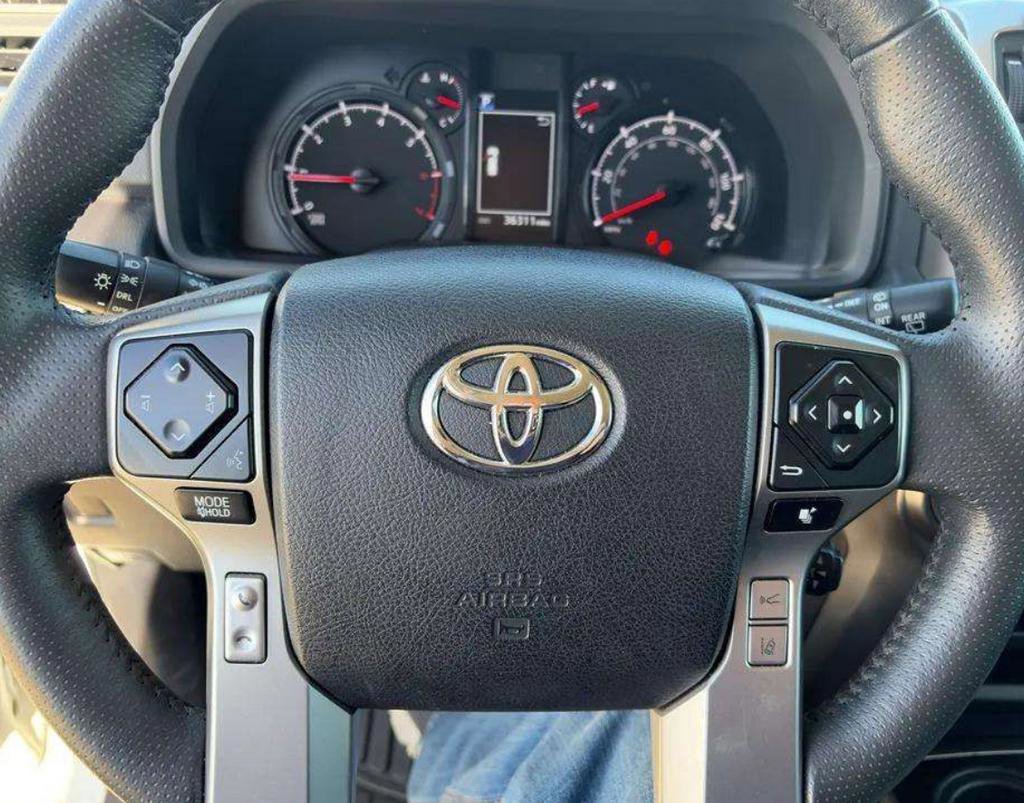 Used 2024 Toyota 4Runner SR5 AWD/4WD image 14