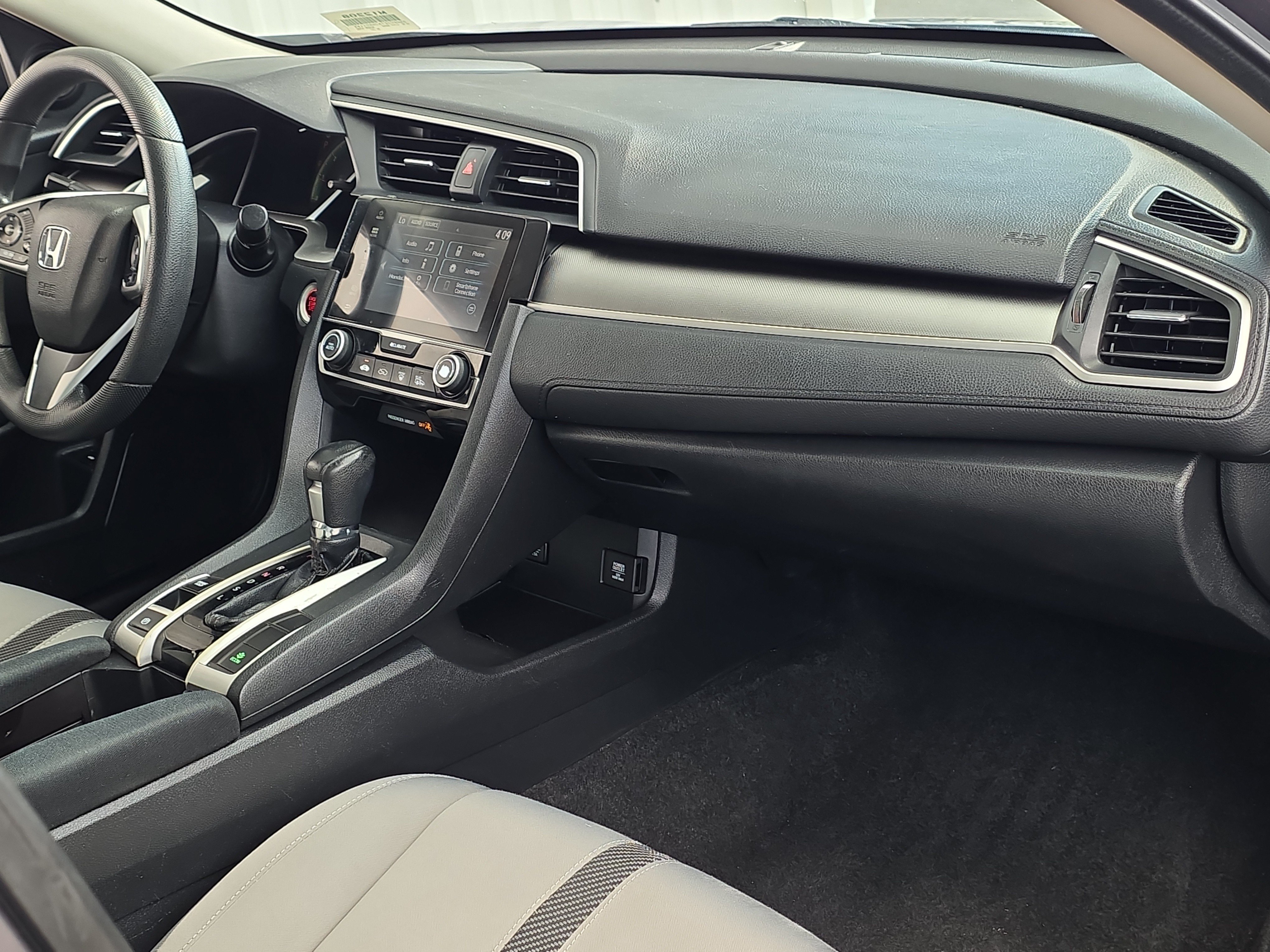 Used 2018 Honda Civic EX image 28