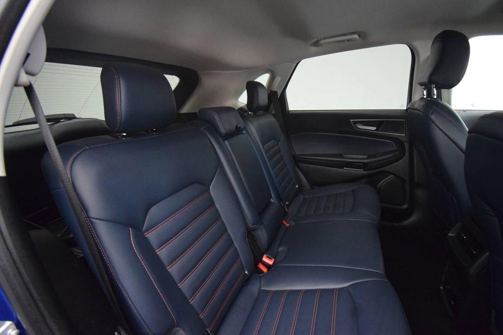 Used 2022 Ford Edge SEL w/ Sport Appearance Package AWD/4WD image 19