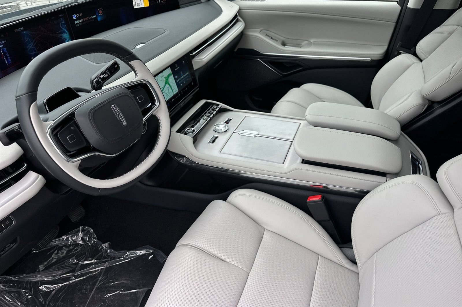 New 2026 Lincoln Navigator Reserve AWD/4WD image 9
